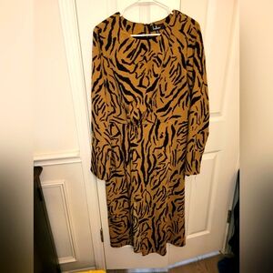 Lulu's Leopard Print Knee Length Dress Long Sleeve